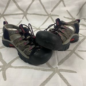 Keen Women’s Newport H2 Sandal size 7